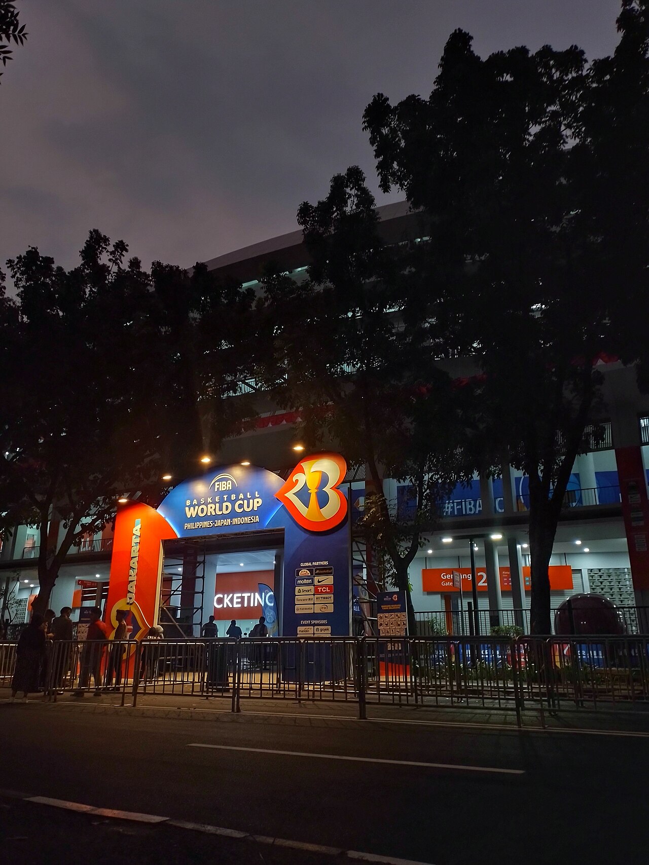 主场落位：电竞赛事城市化的抢滩战